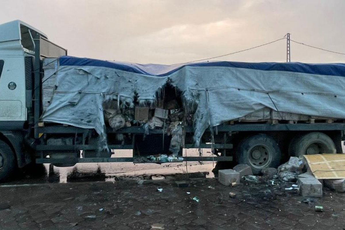 Comboios de alimentos que viajavam para o norte de Gaza são alvo de disparos israelenses 