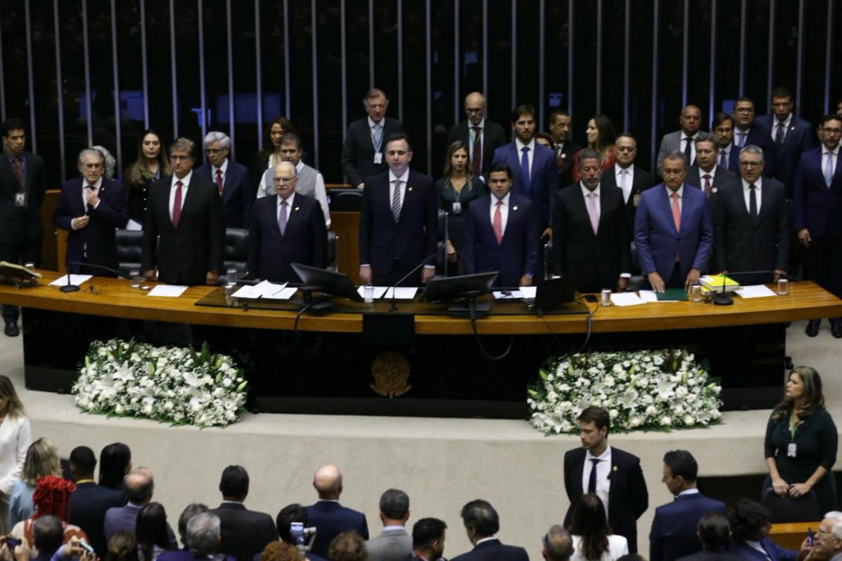 Lula lembra 8/1 em mensagem ao Congresso e defende diálogo que supere preferências políticas