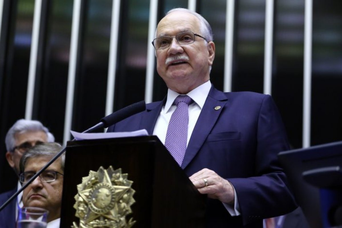 “São fundamentais independência e harmonia”, diz Fachin em discurso no Congresso
