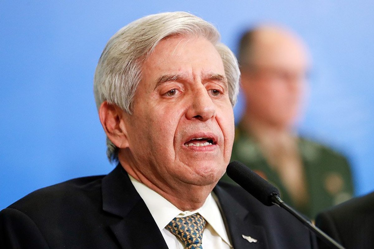 Depoimento do general Heleno sobre “Abin paralela” é adiado 