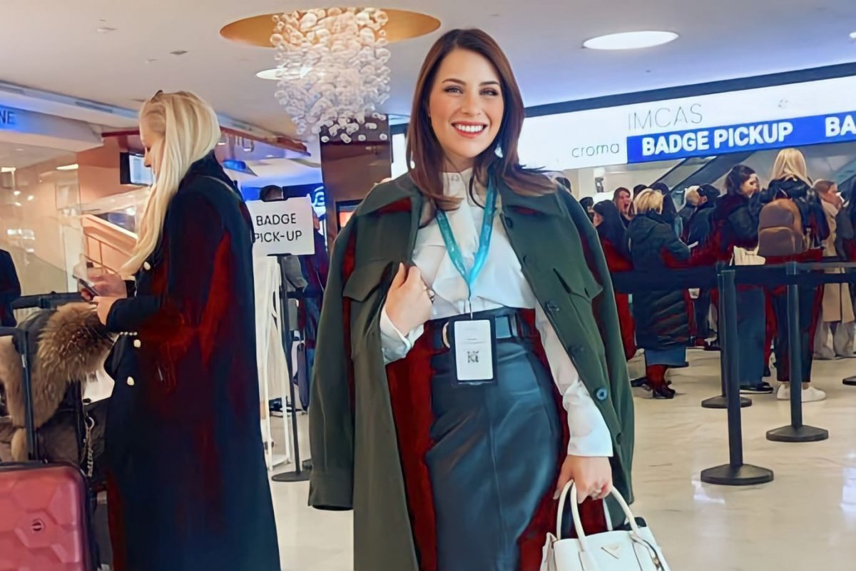 Dermatologista Marília Acioli palestra em Paris no maior congresso científico de estética do mundo! 