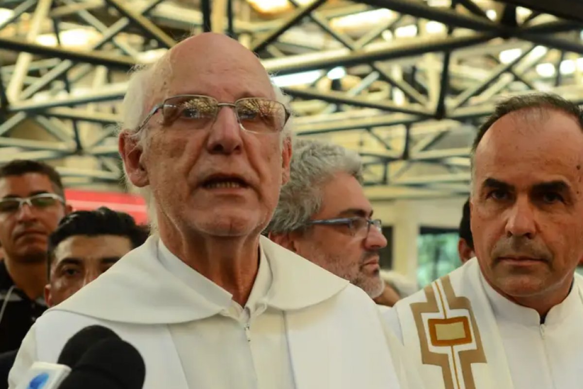 Câmara deixa CPI que mira padre Júlio para depois do Carnaval