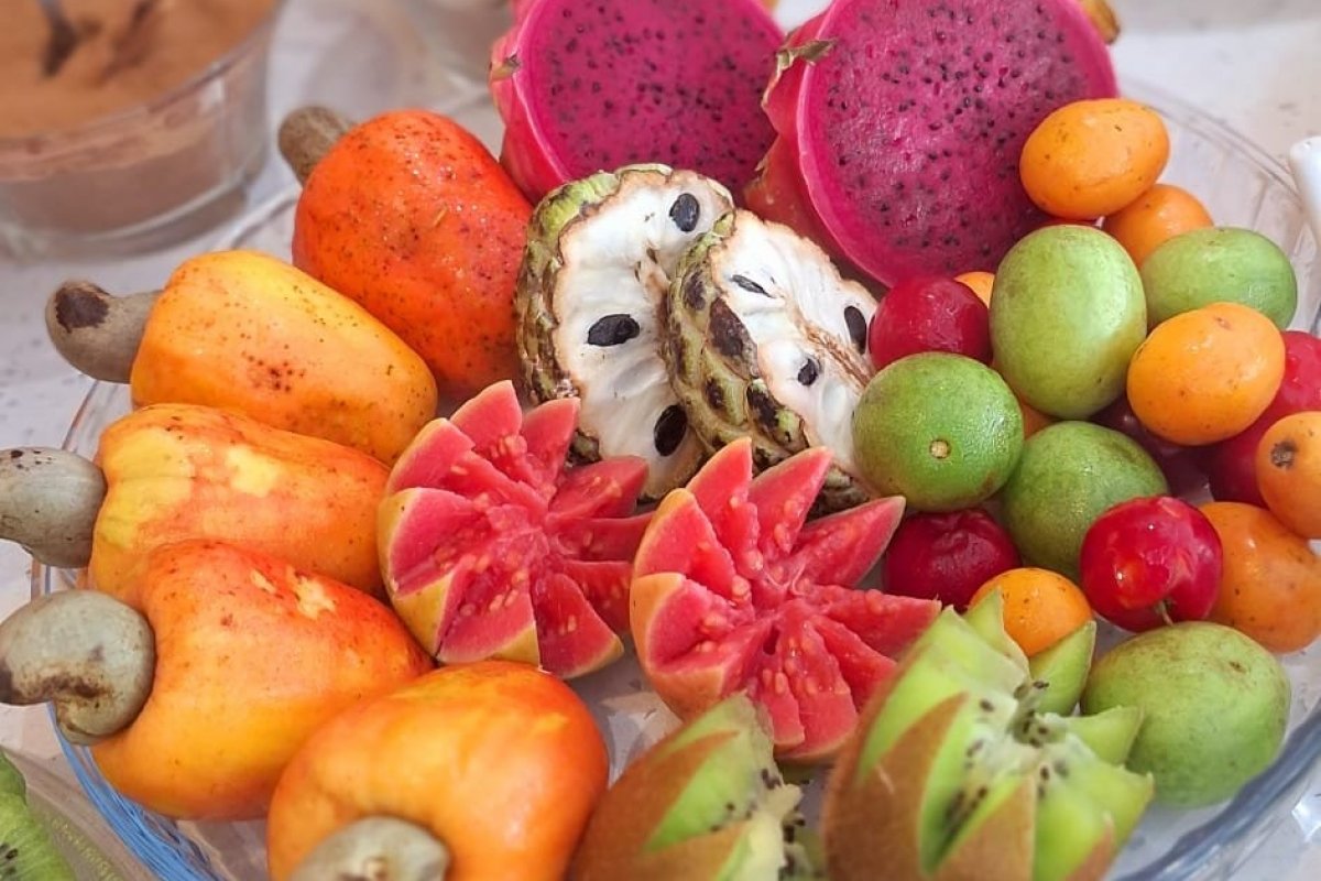 Vai cair na folia? Nutricionista dá dicas de como curtir o Carnaval de forma saudável 