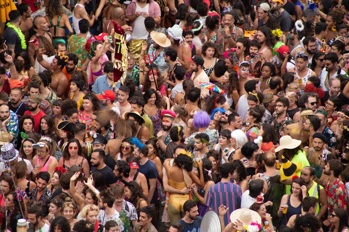 Carnaval: confira dicas práticas de alimentação durante a folia