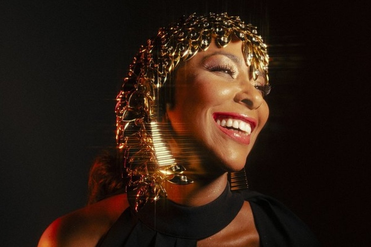 Ana Mametto estará  na transmissão do carnaval da TVE! 