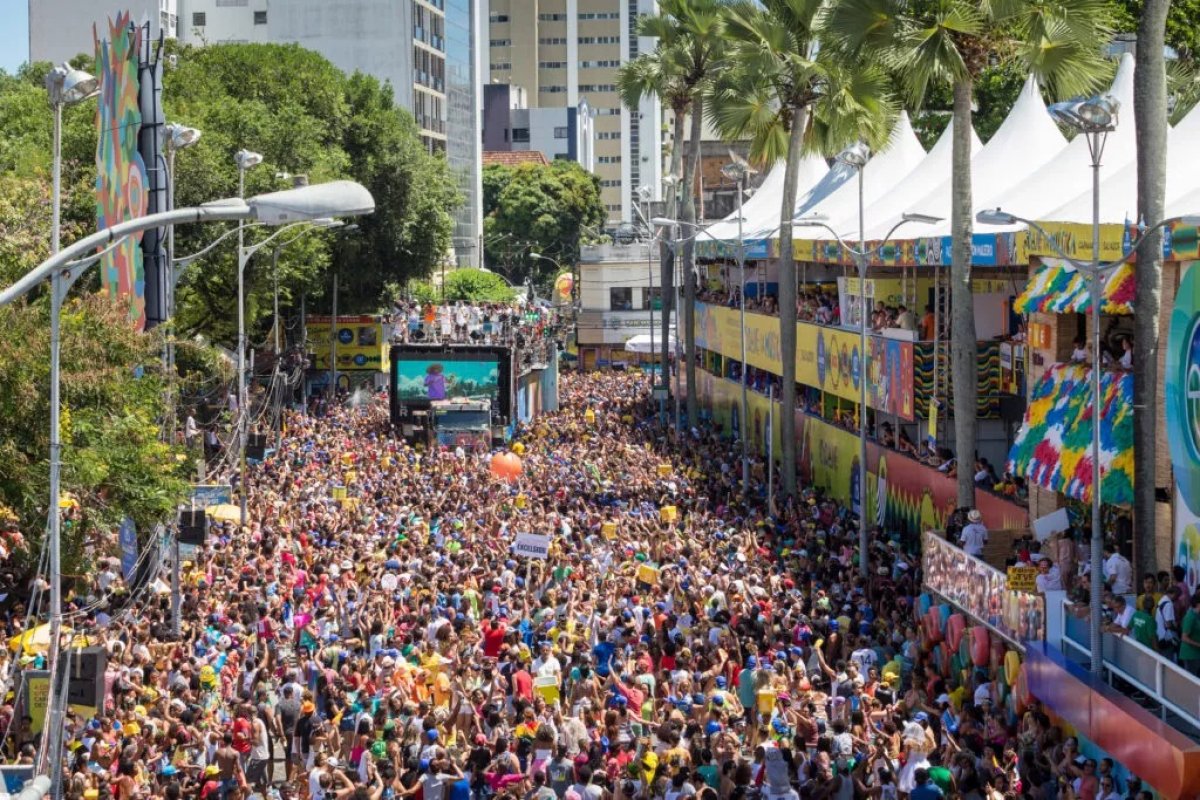 Circuito Osmar: confira a ordem dos desfiles nesta quinta-feira (8)
