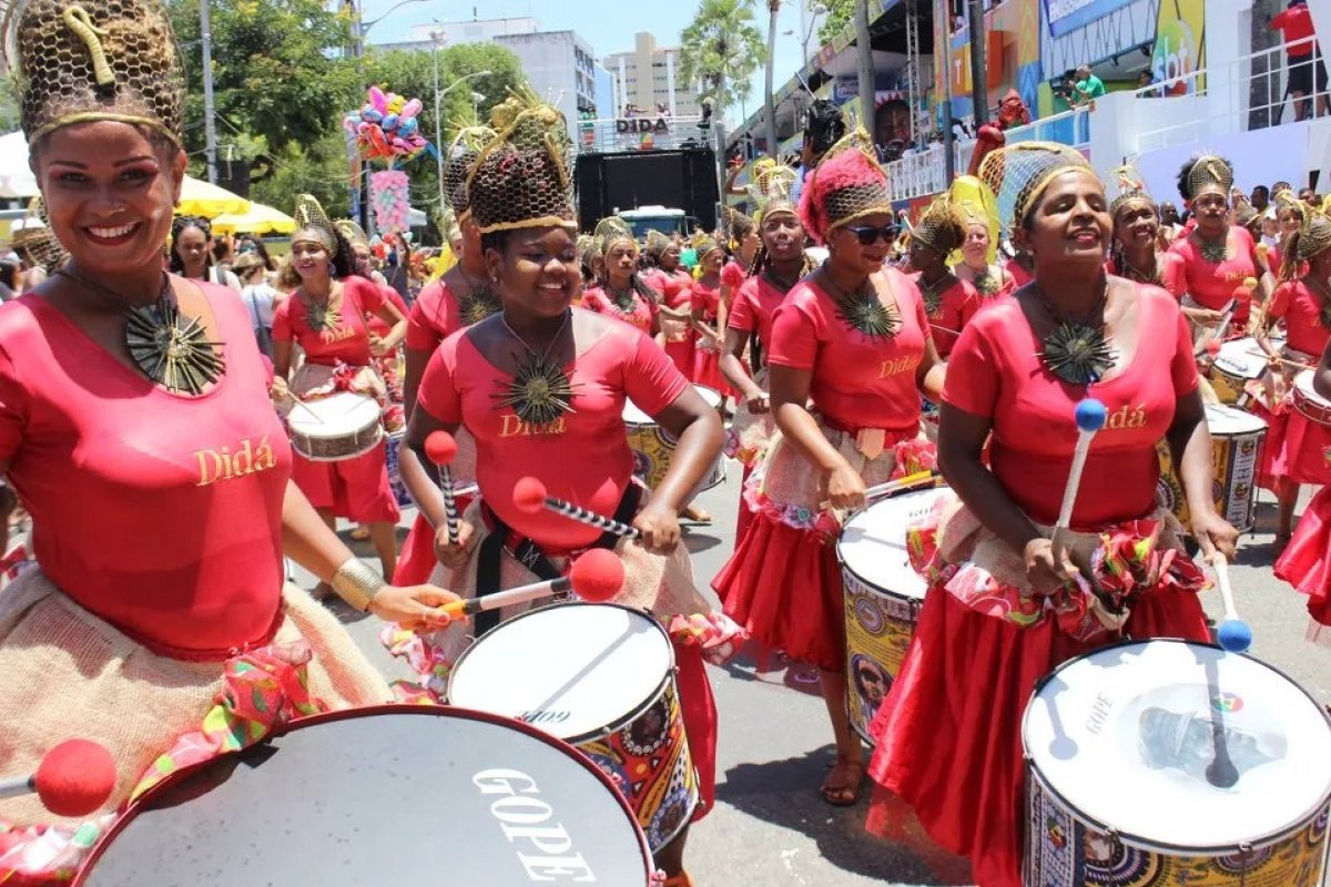 Circuito Osmar: confira a ordem dos desfiles nesta sexta-feira (9)