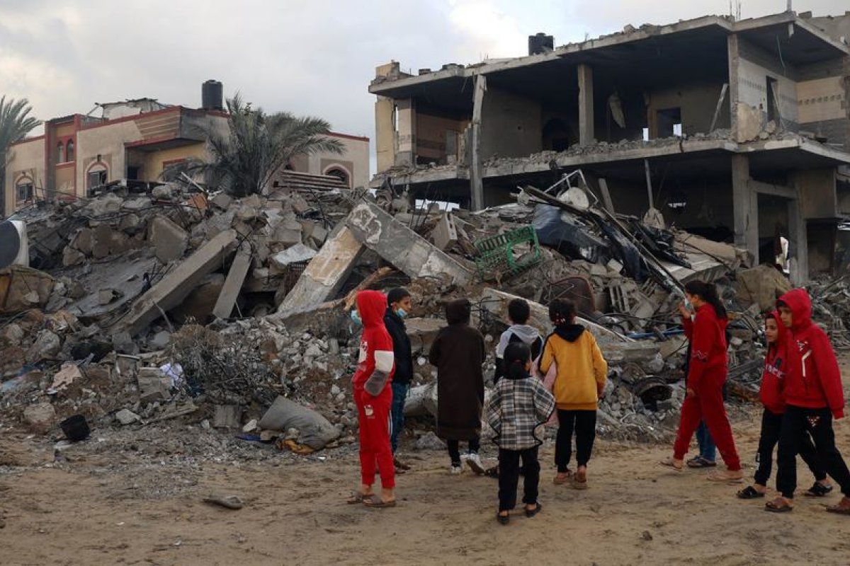 Mãe e três crianças brasileiras recebem autorização para sair de Gaza