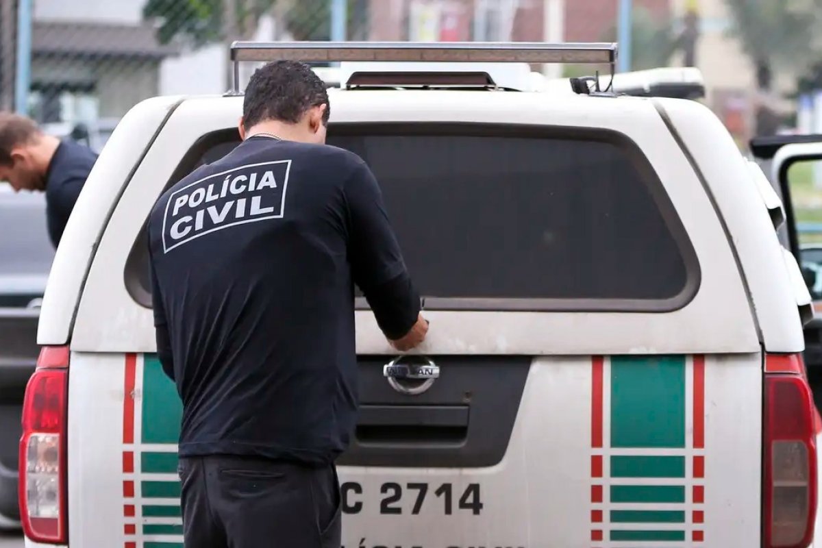 Homem morre e outro fica ferido após tiroteio em terminal rodoviário na Bahia