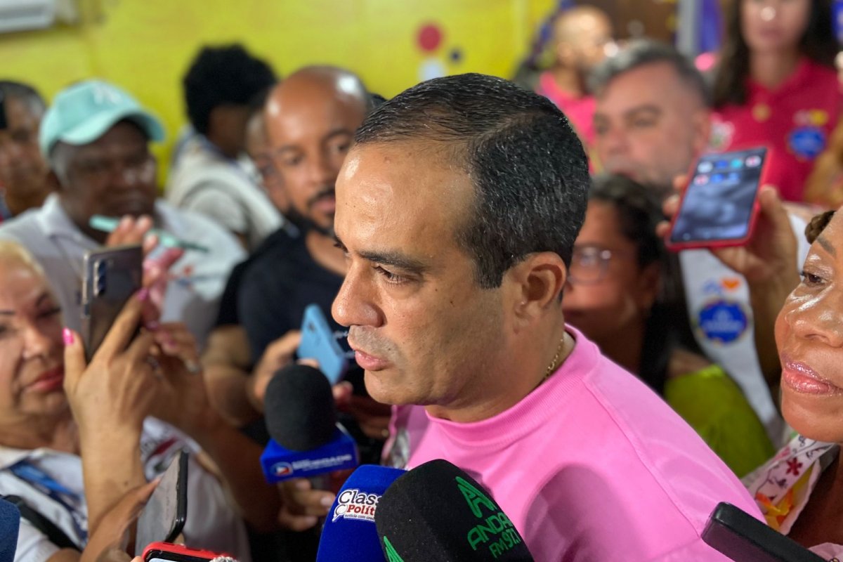 Bruno Reis reforça que 'passarela' dos ambulantes vai entrar em funcionamento após liberação dos órgãos