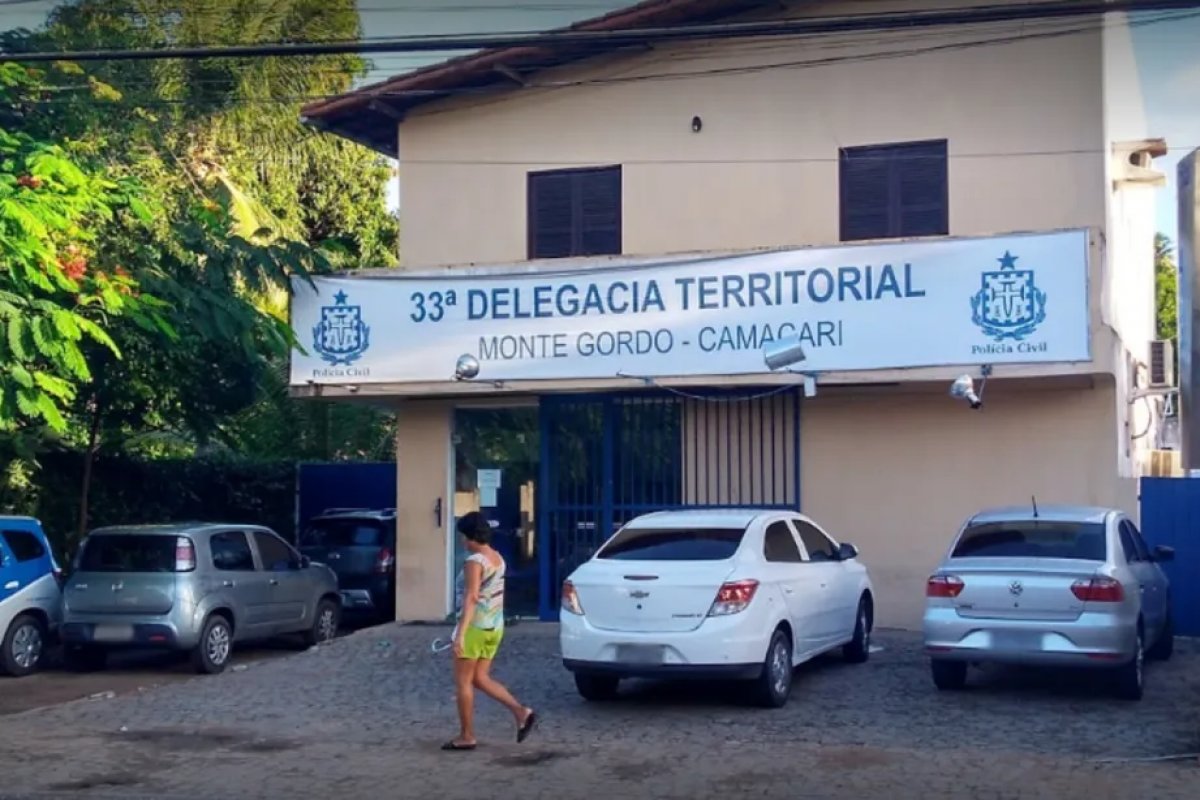 Homem é morto a tiros após ter sua casa invadida por homens armados em Camaçari 