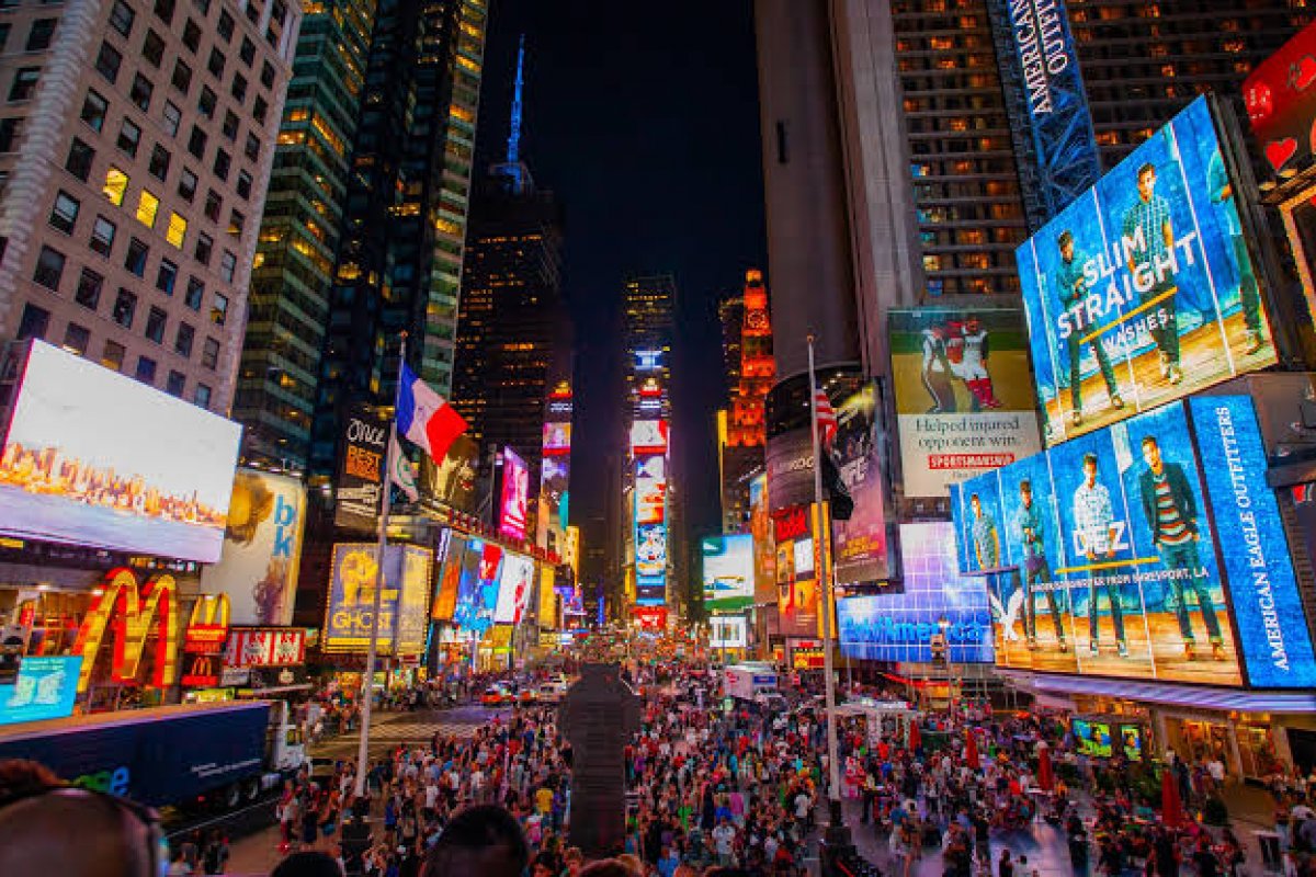 Tragédia: Turista brasileira é baleada por assaltante em Nova York!  