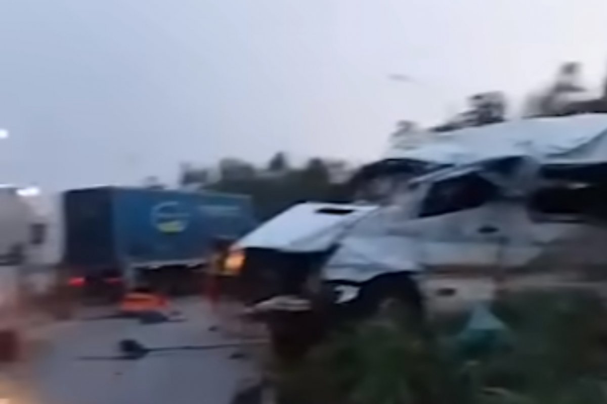 Vídeo: Quatro pessoas morrem em acidente na BR-116, em Vitória da Conquista