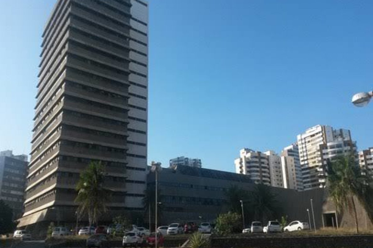 Diminui valor de venda de imóvel que era sede dos Correios na Pituba, em Salvador