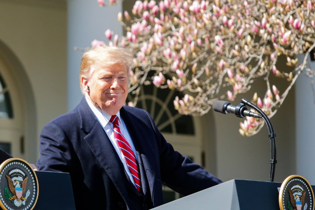 Trump é condenado a pagar US$ 355 milhões por fraude empresarial