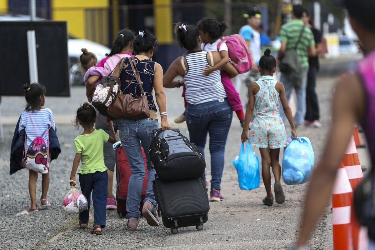 Cerca de 89 brasileiros foram presos por dia ao tentar entrar ilegalmente nos EUA em 2023