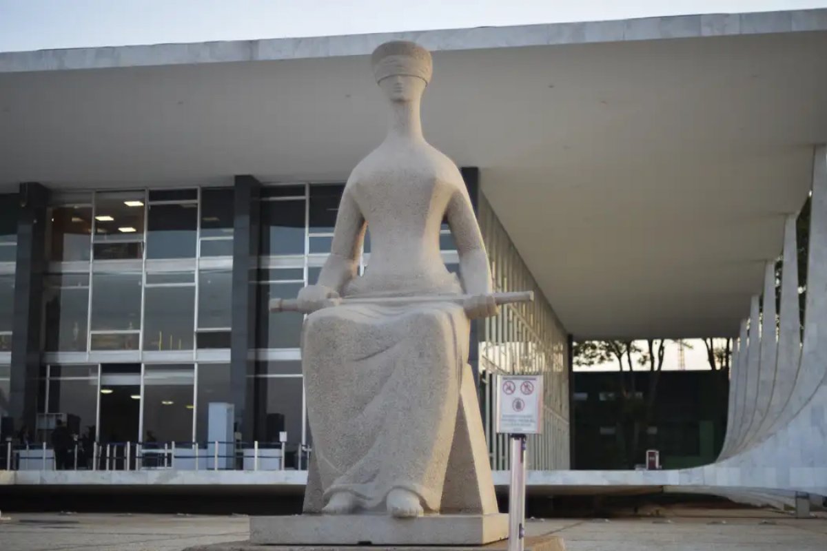 Representantes da indústria, mineração e agronegócio vão ao STF contra limite de terras a estrangeiros