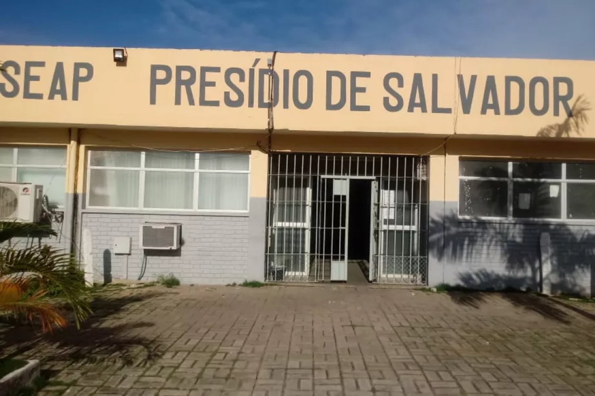 Após princípio de motim, visitas em penitenciária de Salvador estão suspensas