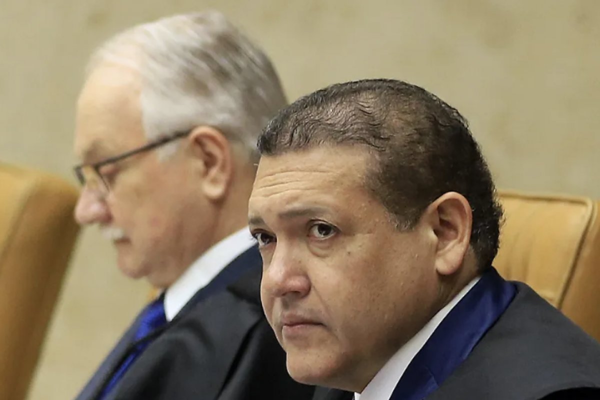 Sobras eleitorais: Nunes Marques pede vista e adia julgamento que pode mudar bancadas na Câmara