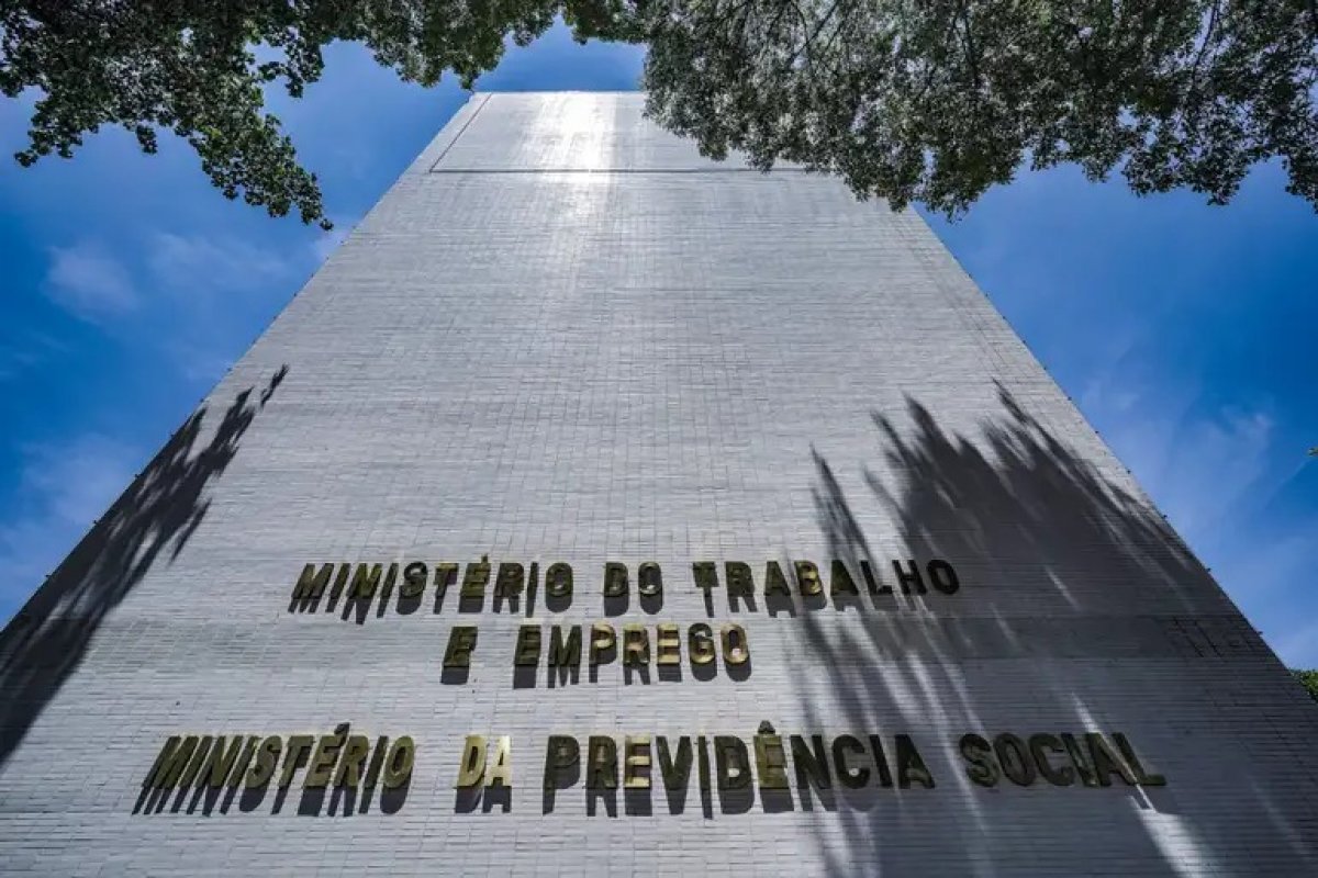 Prazo para envio do Relatório de Transparência Salarial encerra nesta quinta-feira (29)