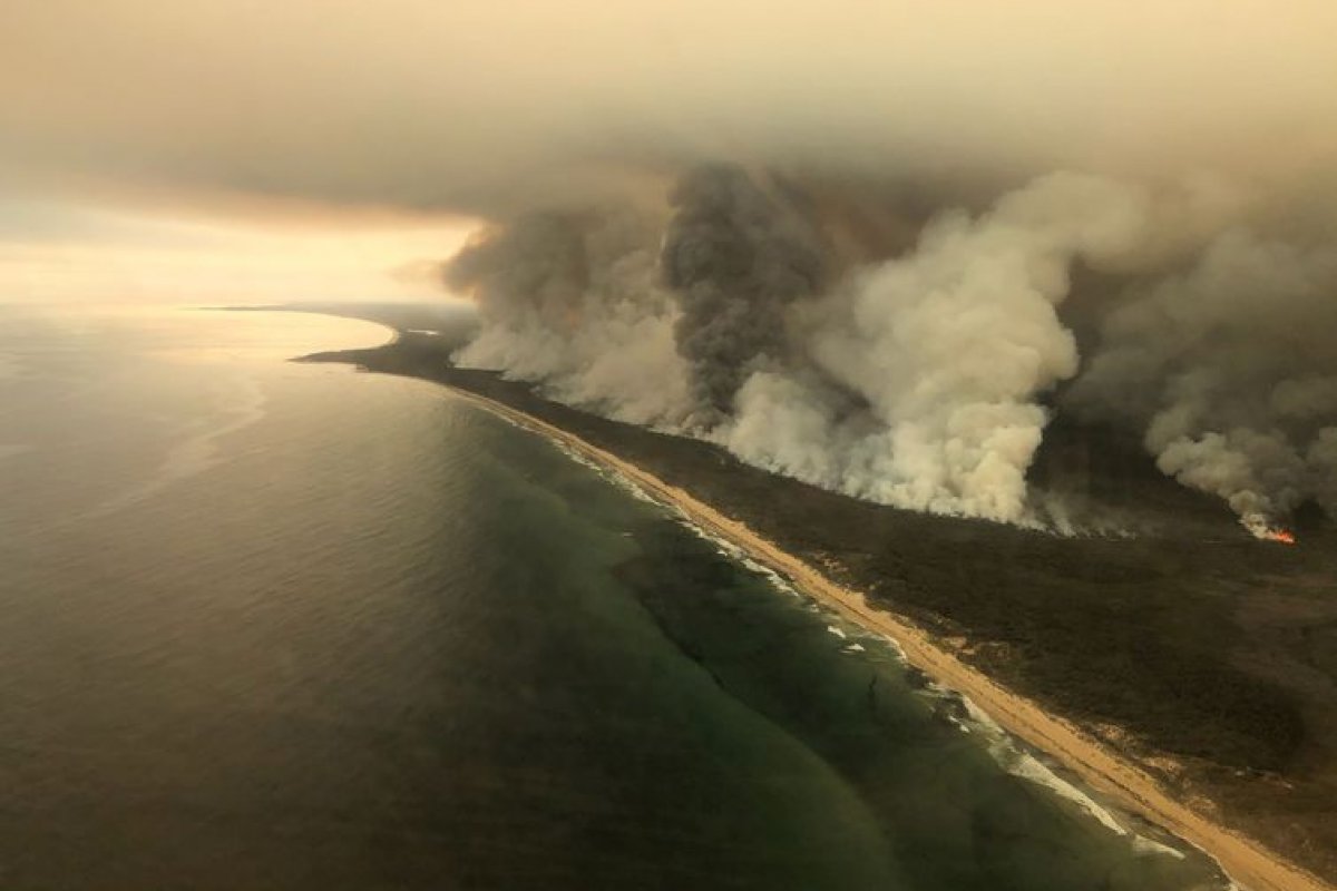 Governo australiano ordena retirada de 240 mil pessoas de áreas de risco