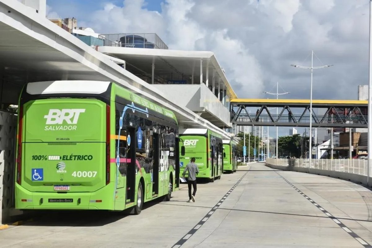 Queda de energia causa transtorno na estação BRT Rodiviária em Salvador