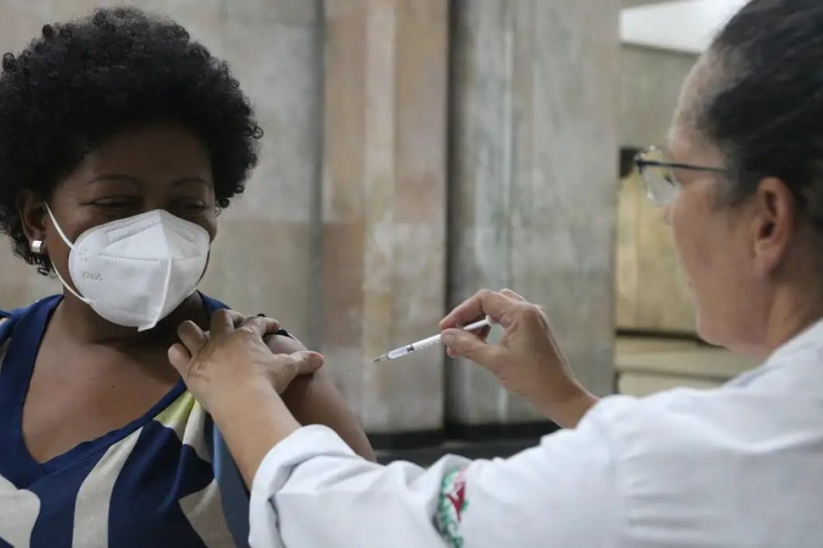 Fiocruz alerta para circulação simultânea da covid-19 e gripe