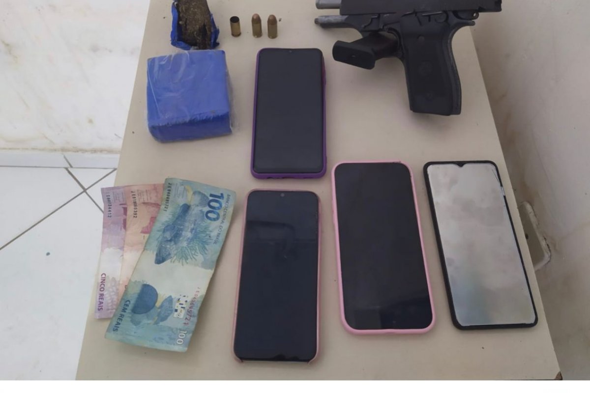Homem é preso após fazer família refém no Recôncavo Baiano 