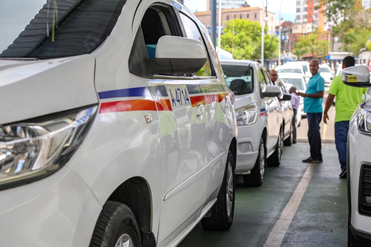 Salvador: prefeitura prorroga prazo de entrega da documentação para o credenciamento de novos taxistas