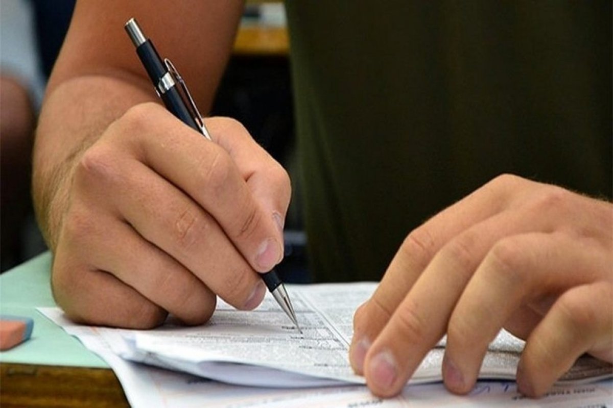  Órgãos e instituições abrem vagas para concursos nesta segunda-feira (13)