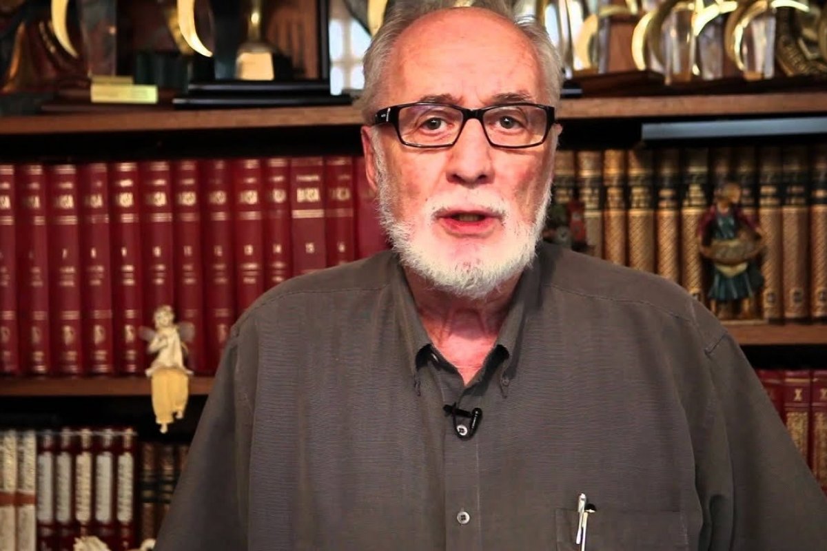Morre aos 76 anos o jornalista Clóvis Rossi 