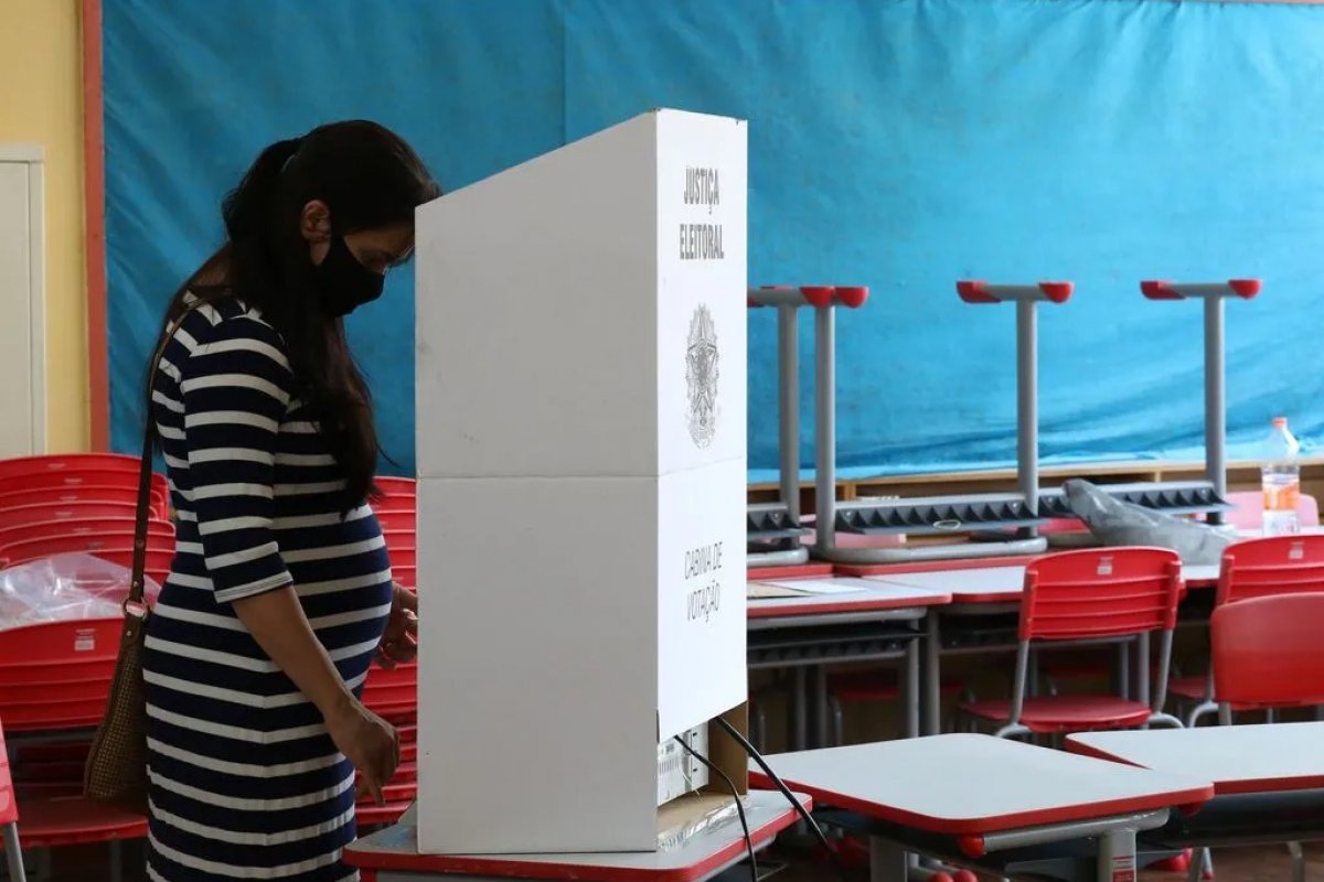 Reprovação ao governo Lula entre as mulheres chega a 45%