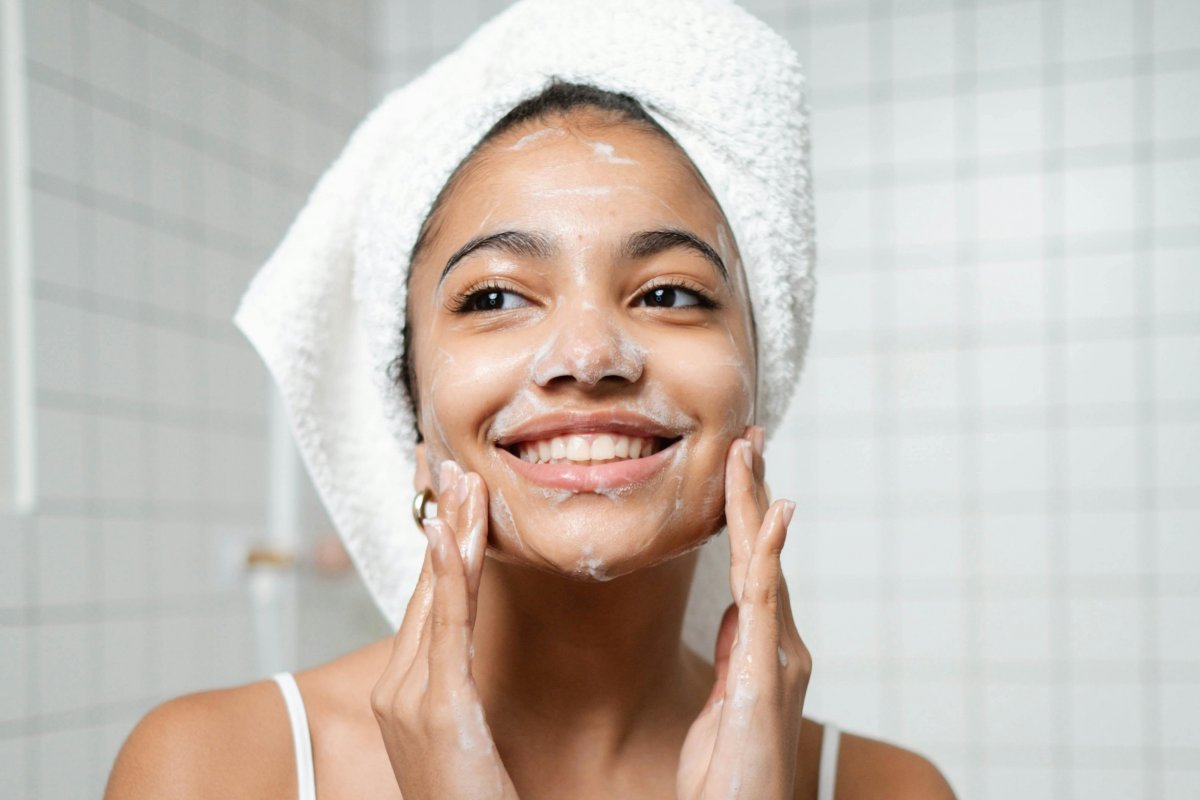 Pele sanduíche? A beauty expert Fernanda Chauvin ensina a técnica de skin care!