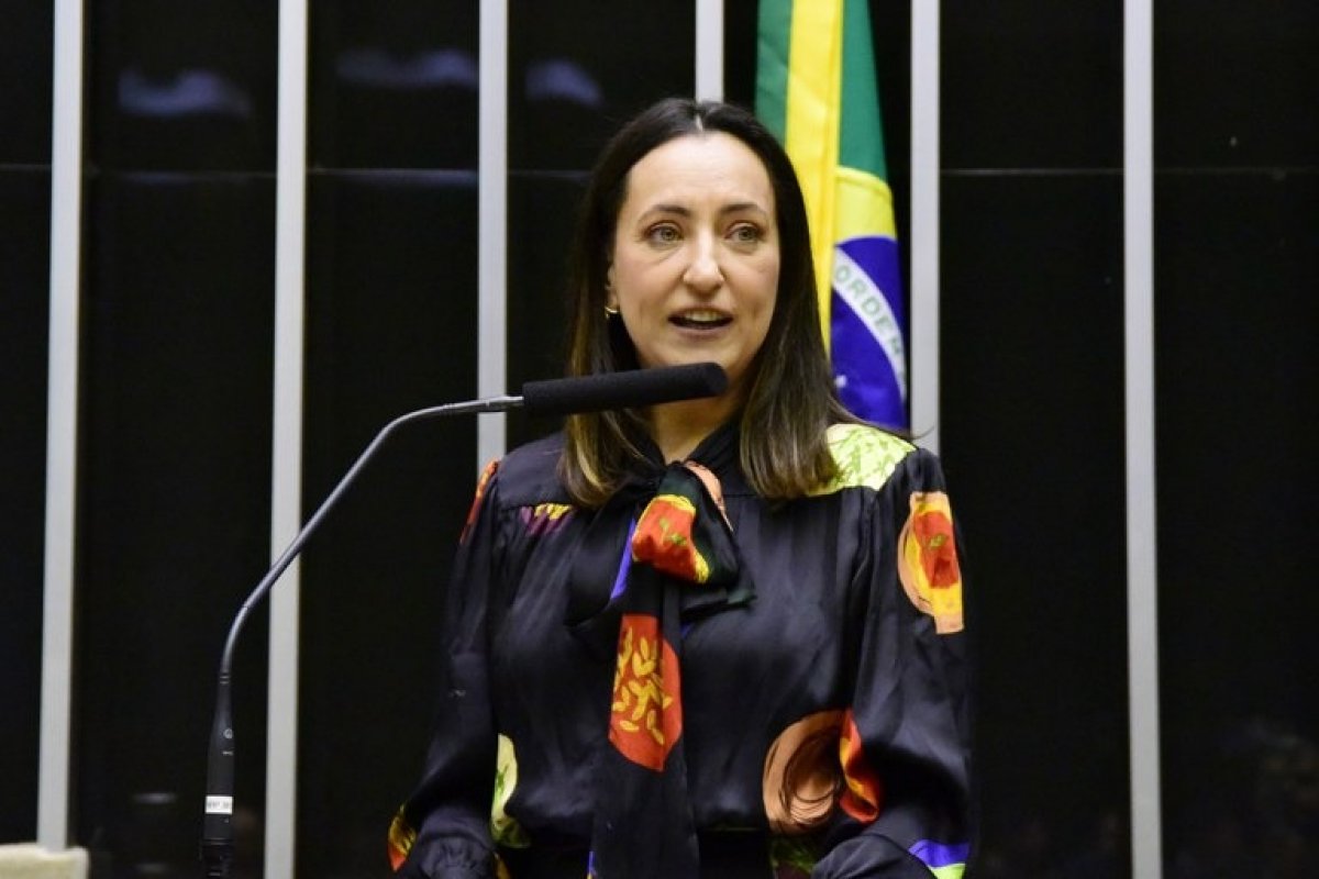 Ministério Público Eleitoral é acionado contra Rosângela Moro após troca de domicílio eleitoral