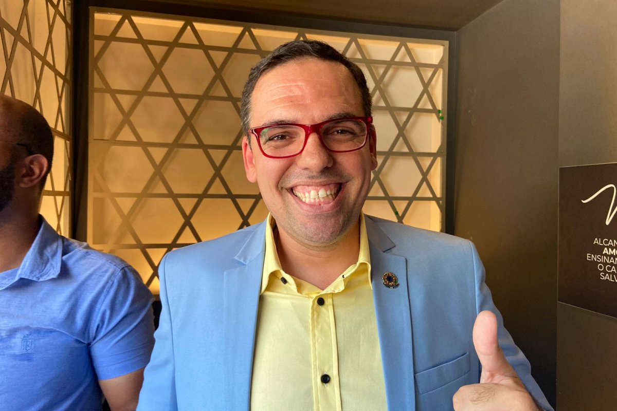 'Qualquer pessoa colocada por Moema vai herdar rejeição', diz Tenóbio sobre eleição para Prefeitura de Lauro de Freitas 