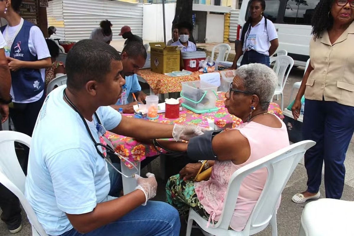 ‘Dia D’ da Mulher: Prefeitura de Salvador promove ações de prevenção ao câncer e realiza exames