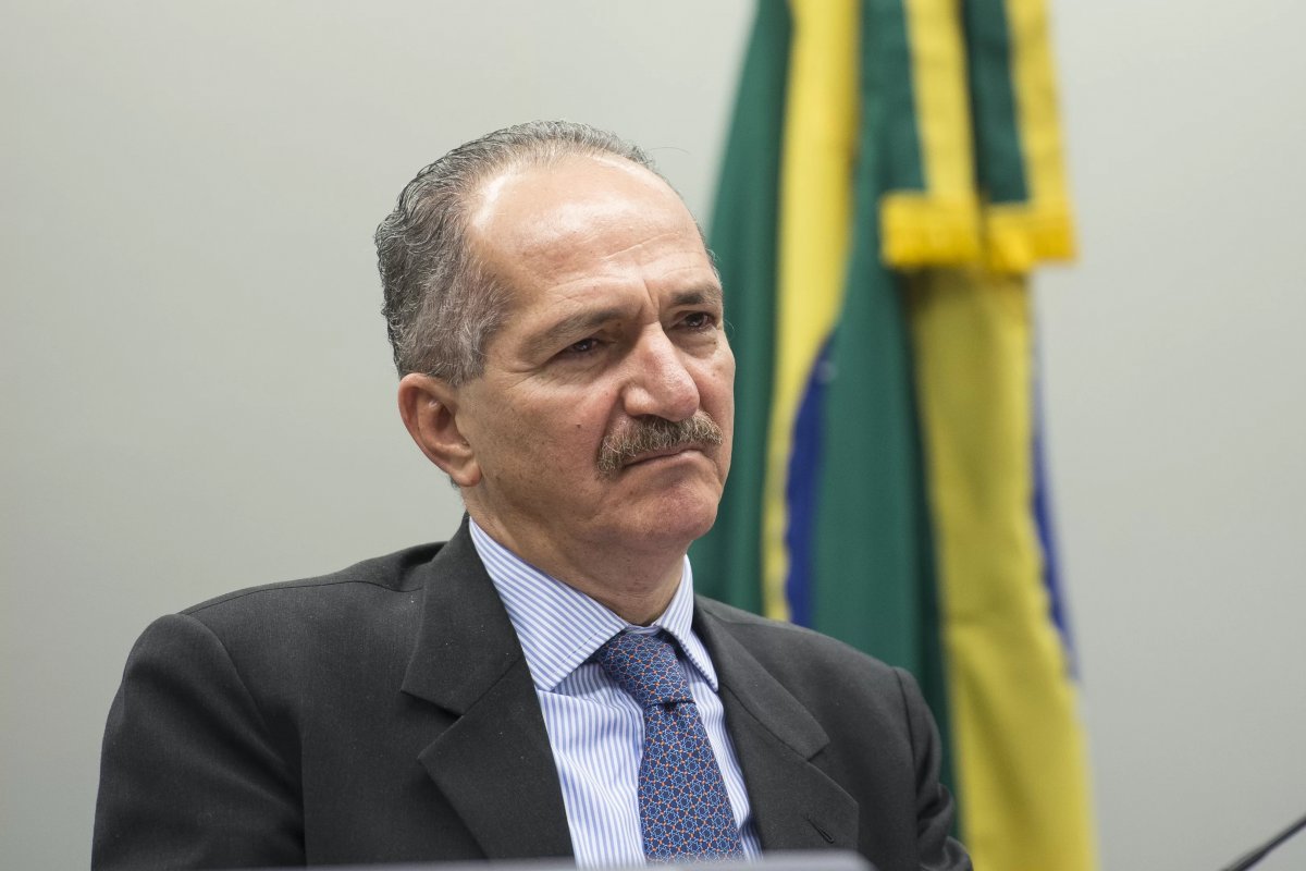 “Usam contra Bolsonaro os mesmos métodos usados para inviabilizar Lula”, afirma Aldo Rebelo