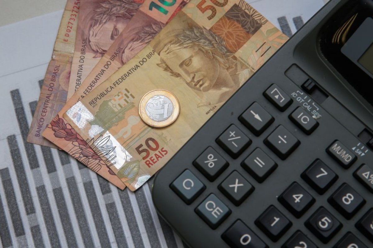 Nível de endividamento das empresas está próximo ao da crise de 2015