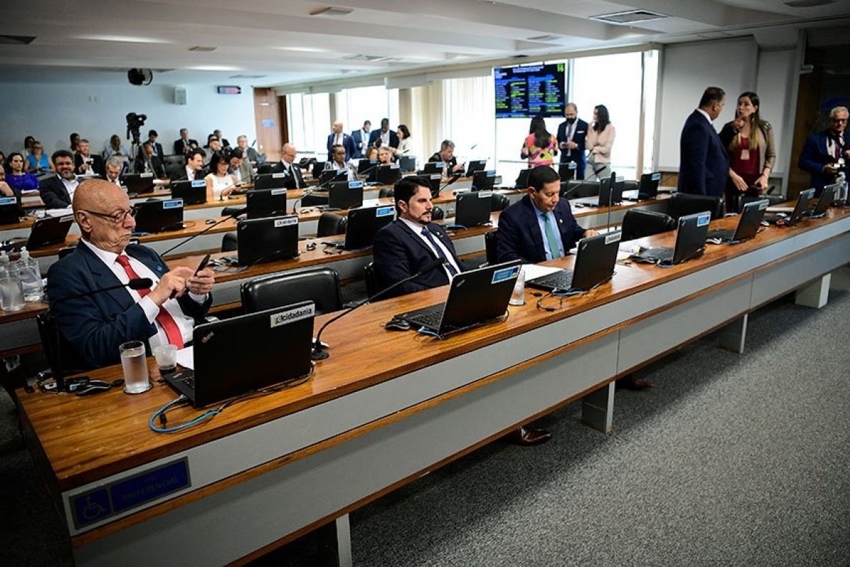 Senado discute PEC que endurece política de drogas nesta quarta (13)
