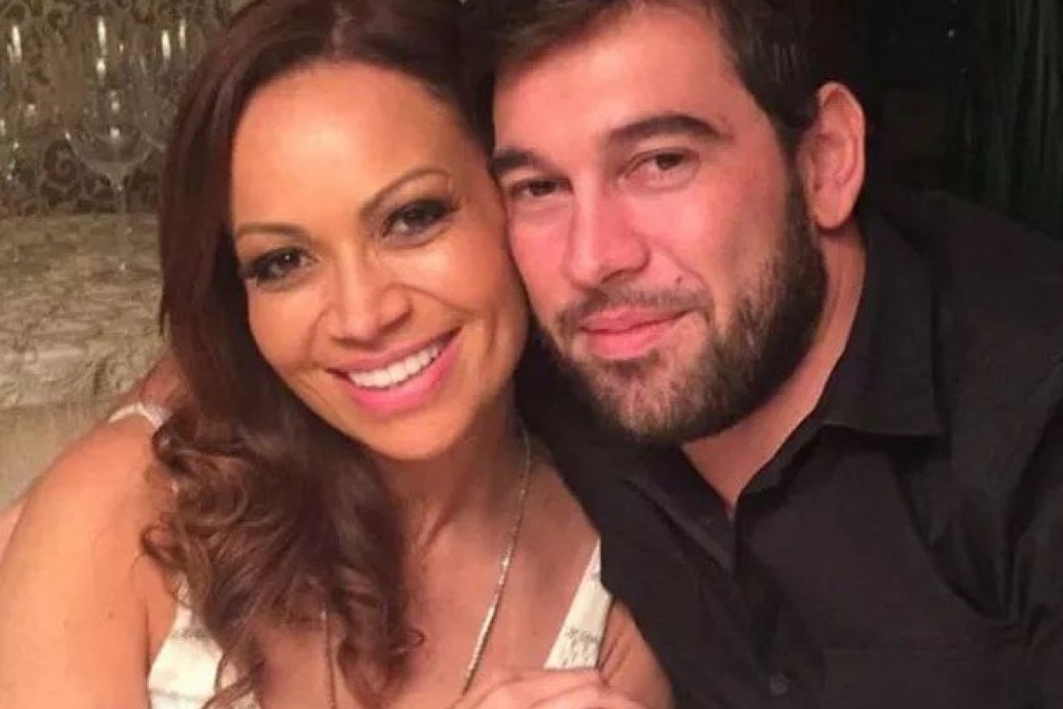 Acaba o casamento da cantora Sol Almeida com  Leandro Adriani 