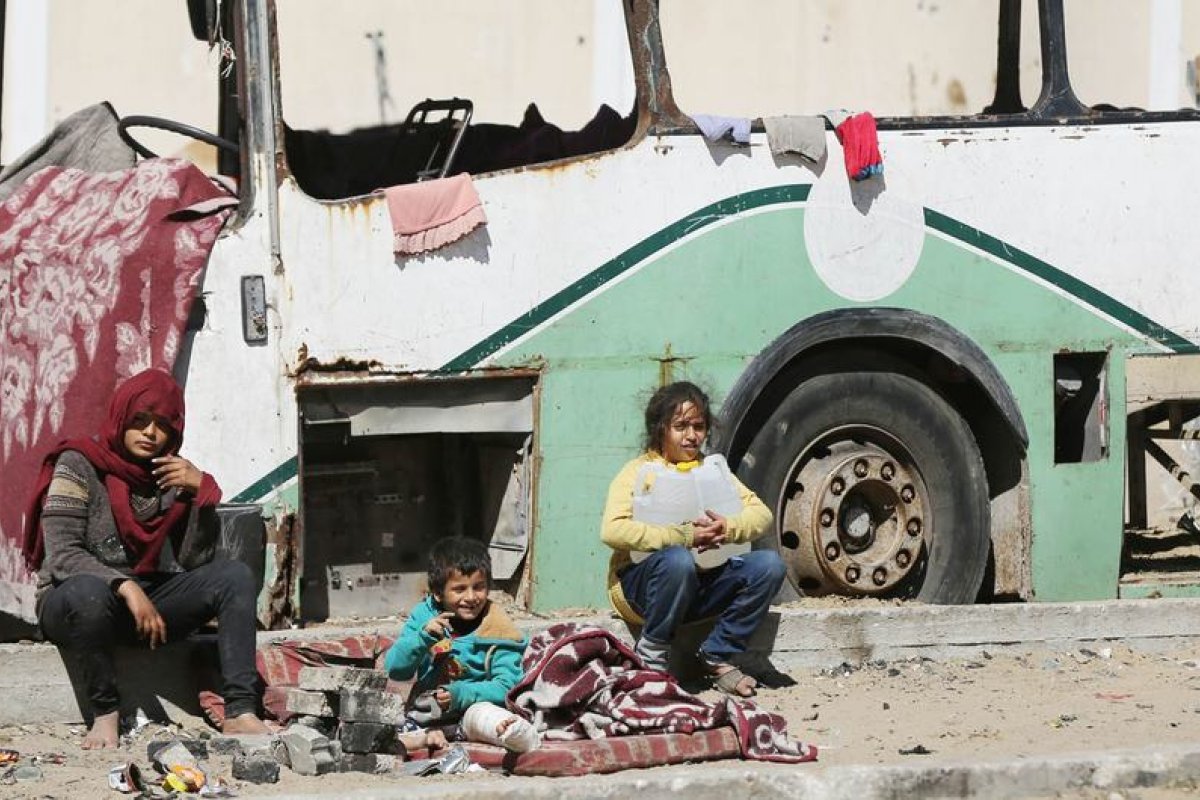 Número de crianças mortas em Gaza ultrapassa total de 4 anos de guerra