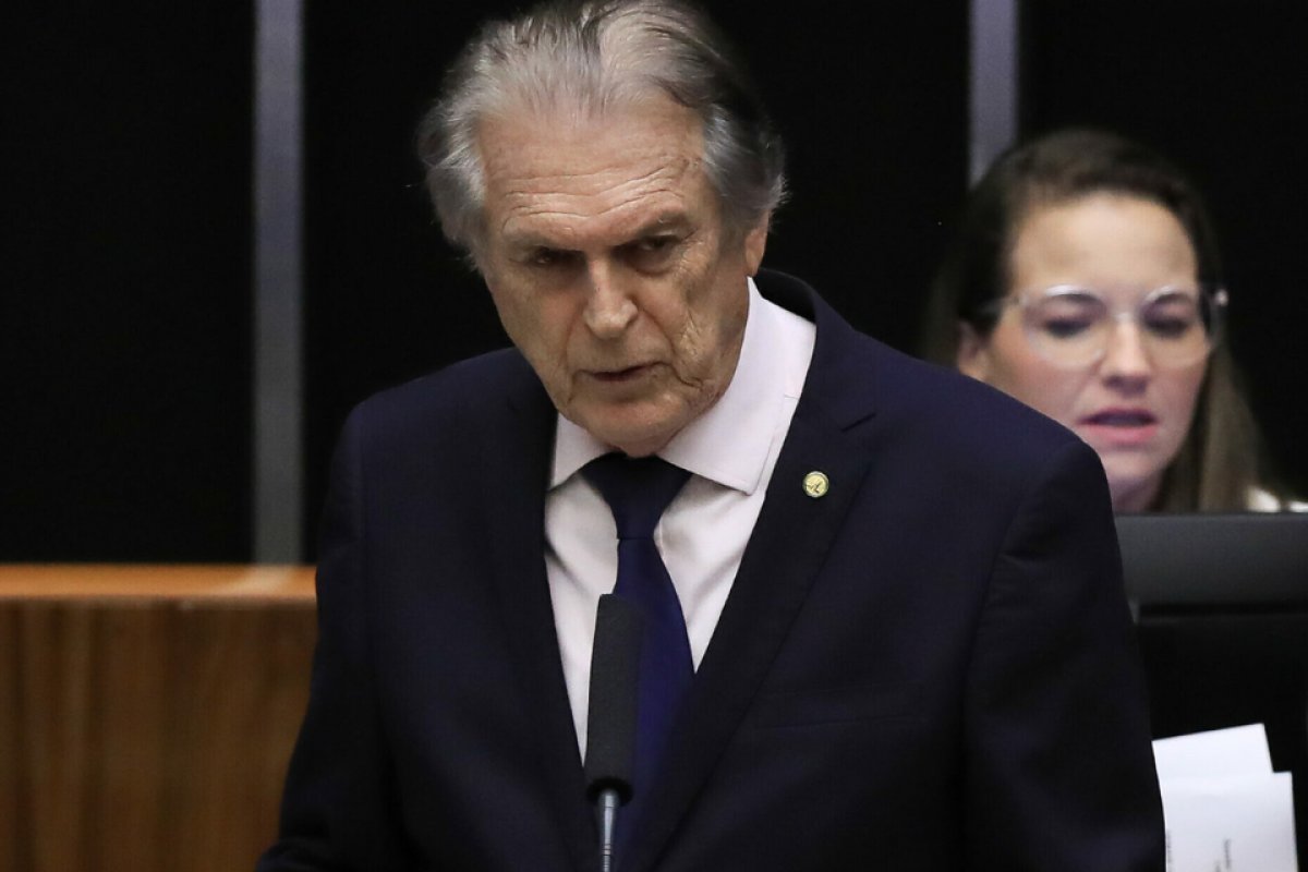 União Brasil aprova recebimento de expulsão de Bivar 