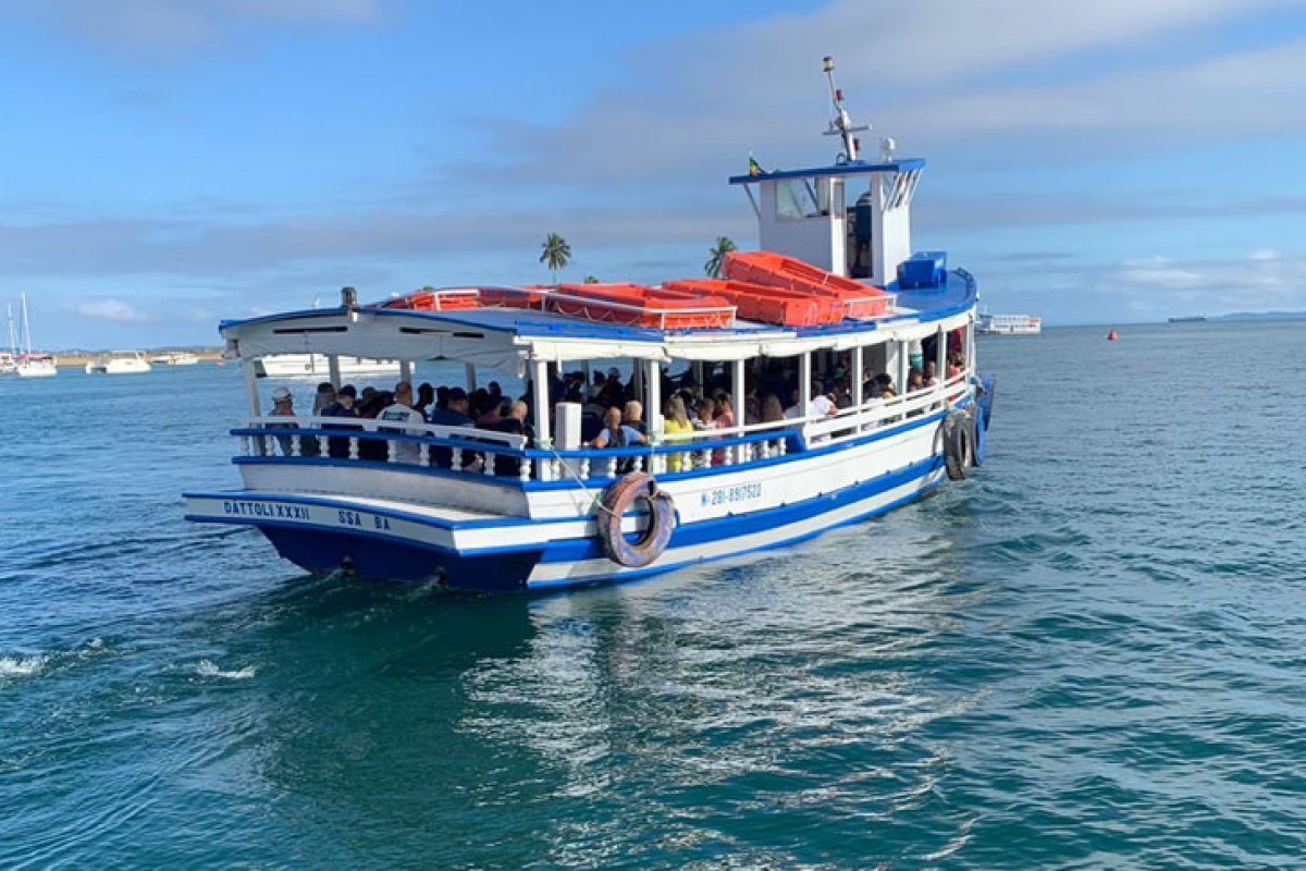 Usuários da Travessia Salvador-Mar Grande embarcam a cada 30 minutos nesta quinta (14)