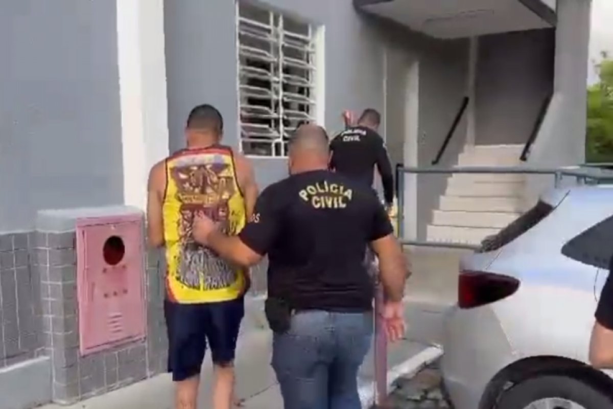  Polícia prende 3 suspeitos de envolvimento em ataque a ônibus do Fortaleza