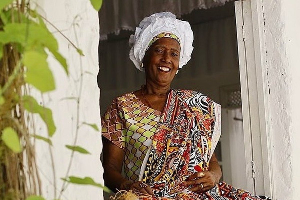 Estilista do Ilê Aiyê há 50 anos é destaque na Vogue! 