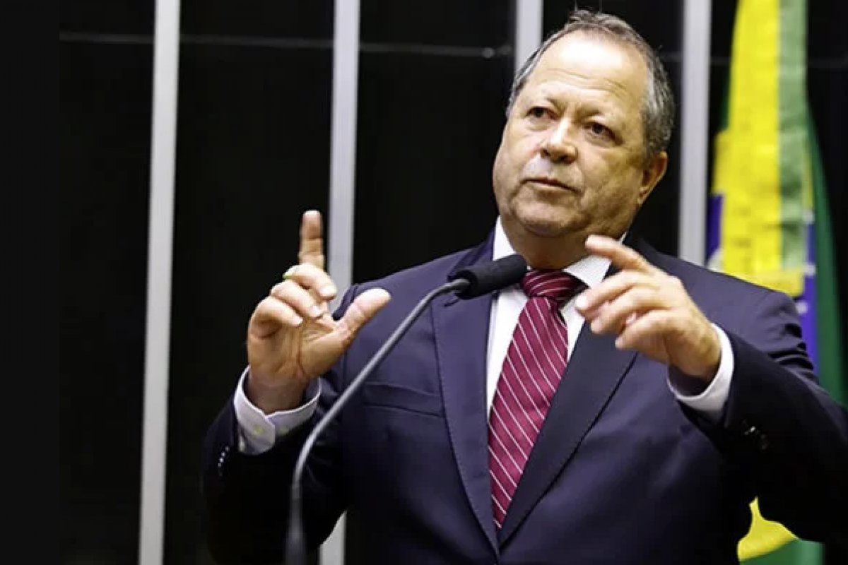 Citado na delação de Lessa, Chiquinho Brazão diz que tinha boa relação com Marielle Franco 