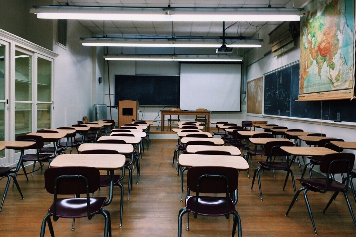 Para aplacar a evasão escolar