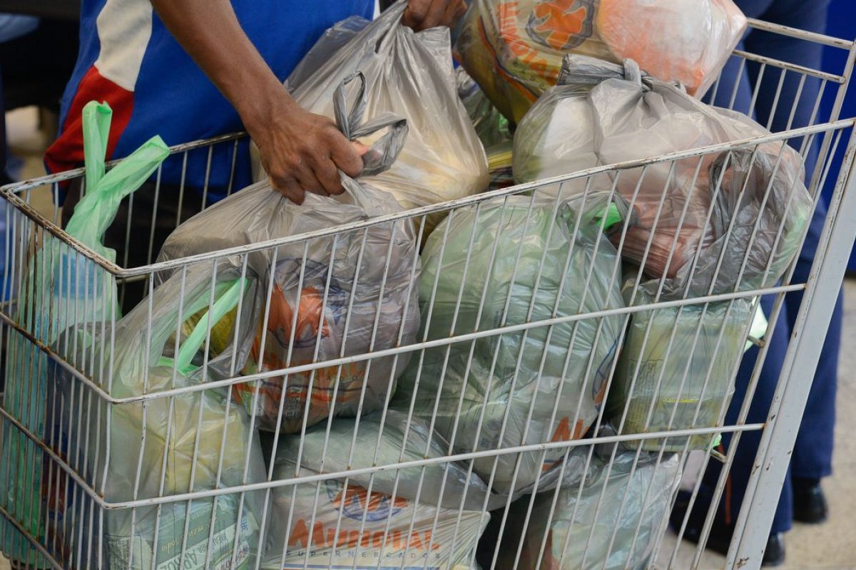 Salvador apresenta uma das maiores elevações no valor da cesta básica em fevereiro