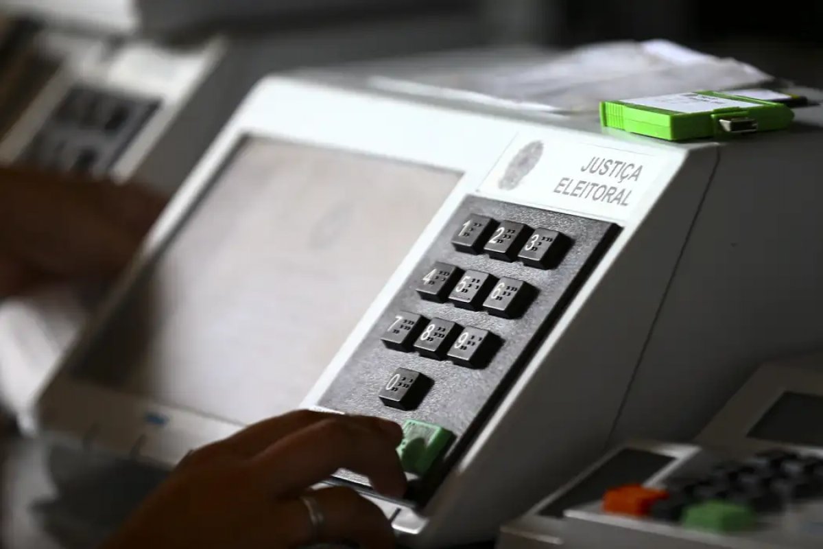 Datafolha: 58% dos brasileiros são contra o fim da reeleição