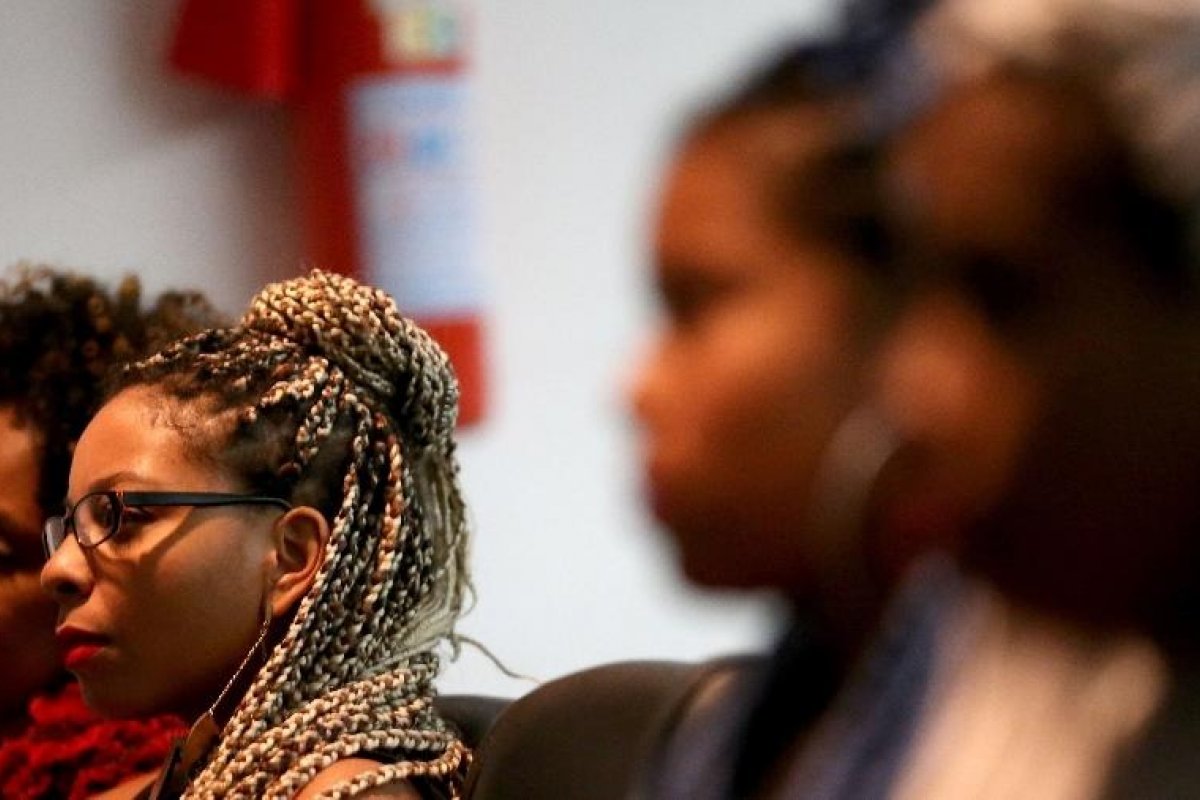 No governo federal, pretos e pardos ocupam 31% das vagas de alto escalão  